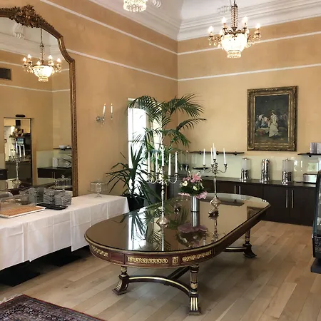 Otel Sacher 4*