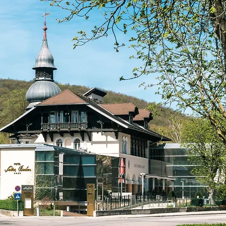 Sacher מלון באדן