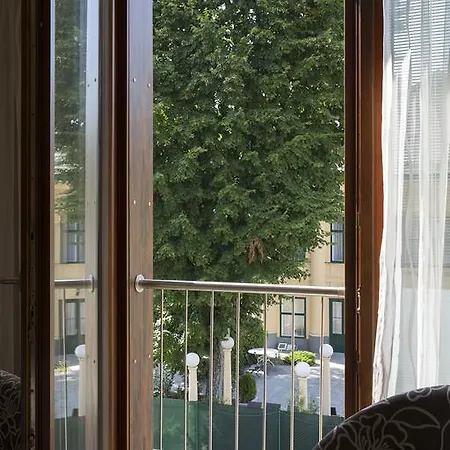 Sacher Otel